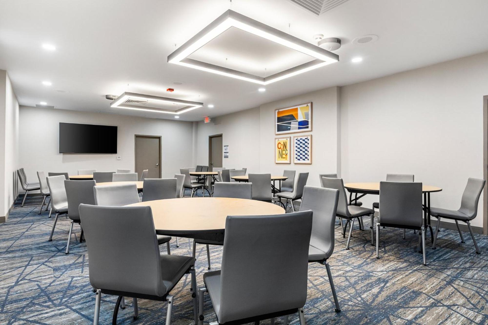 Holiday Inn Express Van Nuys By Ihg Los Angeles Exterior foto