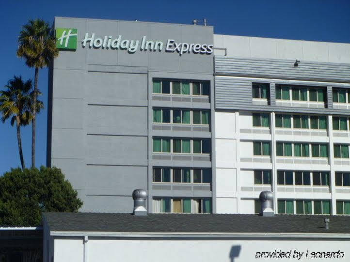 Holiday Inn Express Van Nuys By Ihg Los Angeles Exterior foto